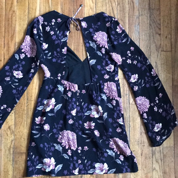 Dress - Picture 3 of 3